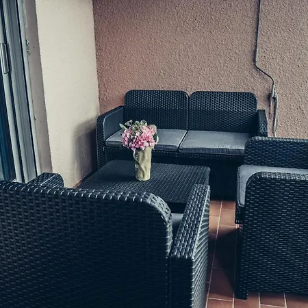 Avec Jardin شقة